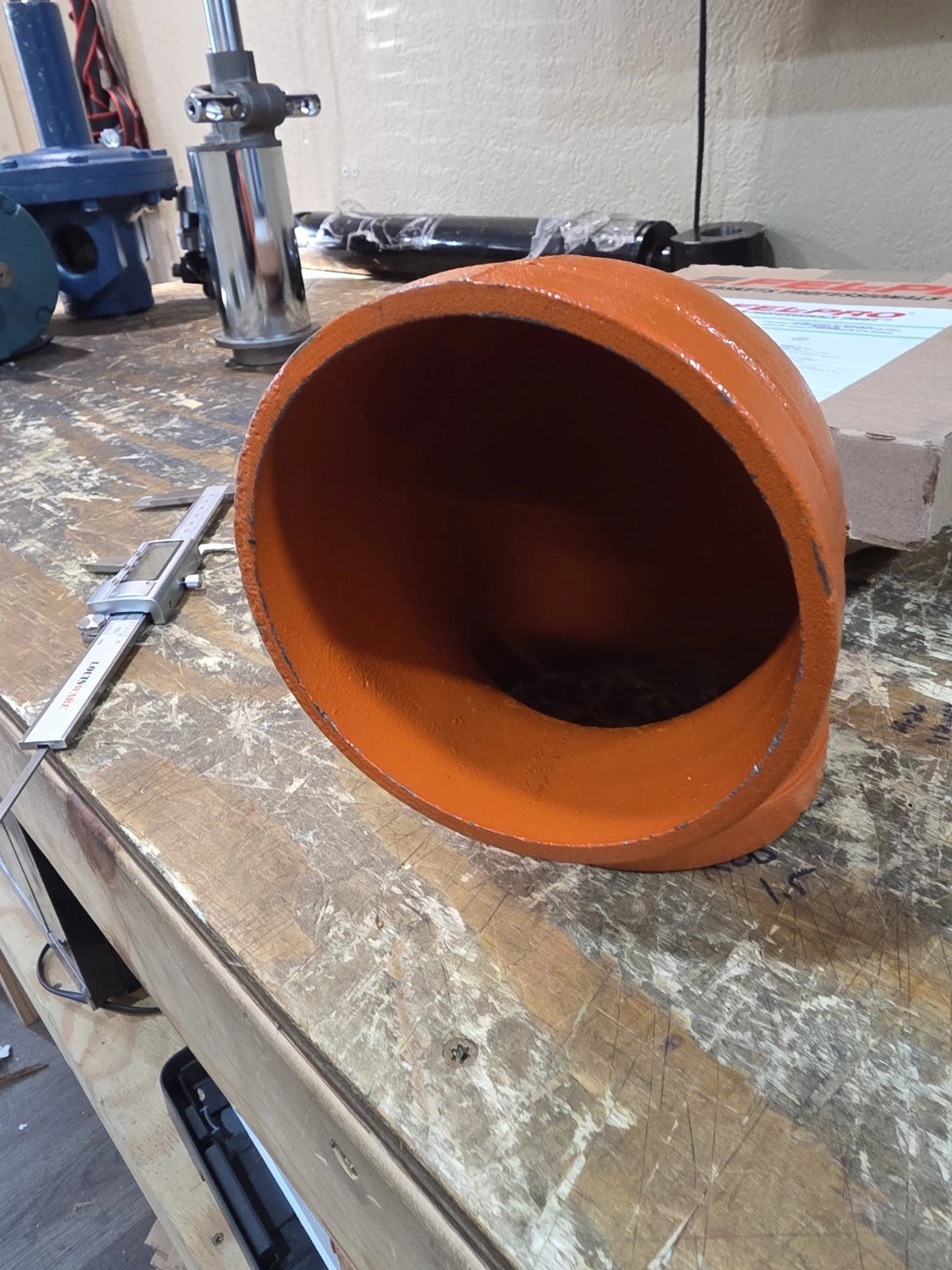Victaulic 4" 90 Degree Elbow, Grooved 114.3 , Exposed To Elements