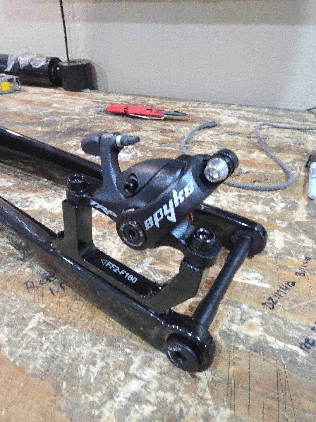 Carbon 700C Gravel Road CX Disc Fork 12x100 TA 1 1/4-1 1/2 Tapered W TRP Spyke