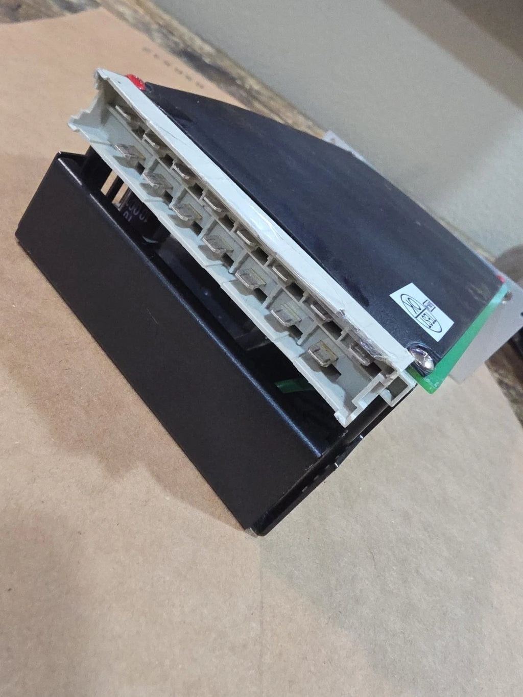 HiTRON HSU100-32